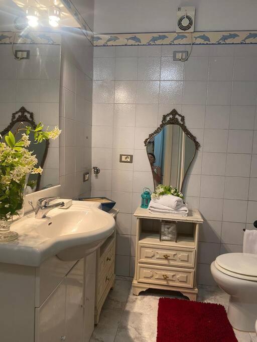 La Casa Nel Borgo Apartment Анджера Екстериор снимка